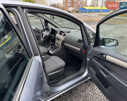 Серый Опель Зафира, объемом двигателя 1.91 л и пробегом 176 тыс. км за 6500 $, фото 31 на Automoto.ua