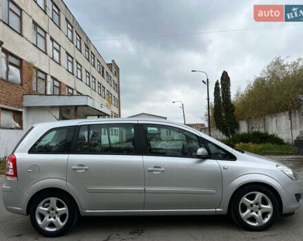 Опель Зафира 2008 в Житомире на Automoto.ua Серый Опель Зафира, объемом двигателя 1.8 л и пробегом 228 тыс. км за 5650 $, фото 9 на Automoto.ua