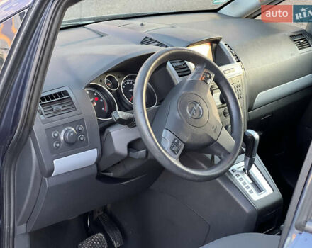 Серый Опель Зафира, объемом двигателя 1.9 л и пробегом 300 тыс. км за 6199 $, фото 7 на Automoto.ua