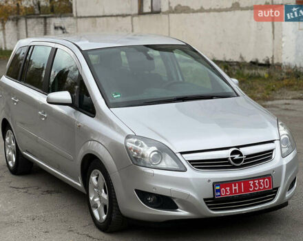 Опель Зафира 2008 в Житомире на Automoto.ua Серый Опель Зафира, объемом двигателя 1.8 л и пробегом 228 тыс. км за 5650 $, фото 12 на Automoto.ua