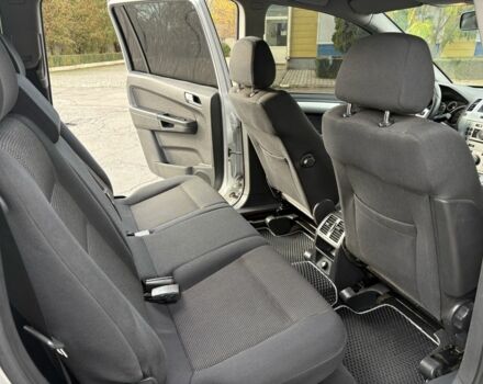 Опель Зафира 2008 в Кривом Роге на Automoto.ua Серый Опель Зафира, объемом двигателя 2.2 л и пробегом 194 тыс. км за 6499 $, фото 16 на Automoto.ua