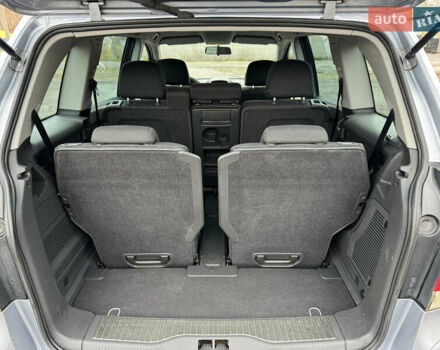 Серый Опель Зафира, объемом двигателя 1.91 л и пробегом 176 тыс. км за 6500 $, фото 20 на Automoto.ua