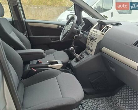 Опель Зафира 2008 в Дубно на Automoto.ua Серый Опель Зафира, объемом двигателя 1.6 л и пробегом 181 тыс. км за 5450 $, фото 19 на Automoto.ua