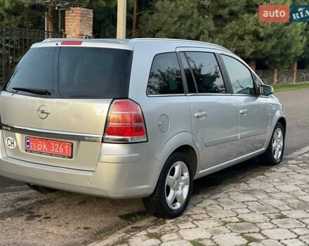 Серый Опель Зафира, объемом двигателя 1.9 л и пробегом 265 тыс. км за 7300 $, фото 4 на Automoto.ua