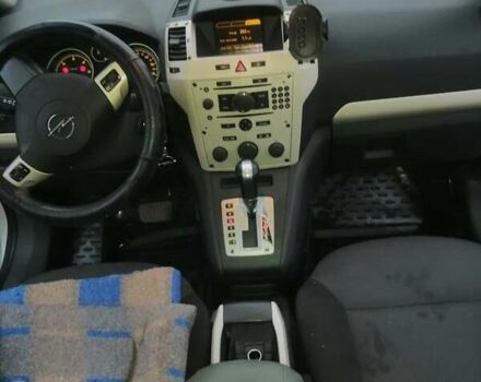 Серый Опель Зафира, объемом двигателя 1.9 л и пробегом 305 тыс. км за 7700 $, фото 5 на Automoto.ua