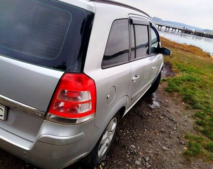 Серый Опель Зафира, объемом двигателя 1.6 л и пробегом 200 тыс. км за 5300 $, фото 5 на Automoto.ua