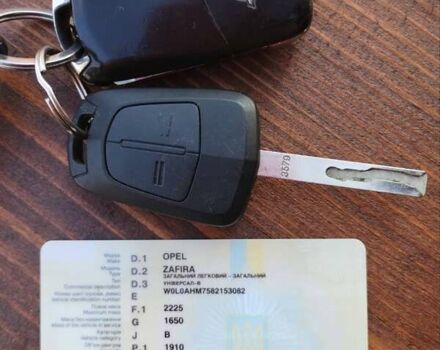Серый Опель Зафира, объемом двигателя 1.9 л и пробегом 336 тыс. км за 6300 $, фото 8 на Automoto.ua