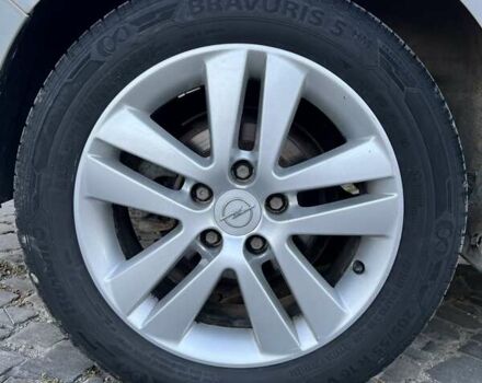 Серый Опель Зафира, объемом двигателя 1.69 л и пробегом 295 тыс. км за 6100 $, фото 1 на Automoto.ua