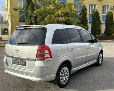 Опель Зафира 2008 в Кривом Роге на Automoto.ua Серый Опель Зафира, объемом двигателя 2.2 л и пробегом 194 тыс. км за 6499 $, фото 2 на Automoto.ua