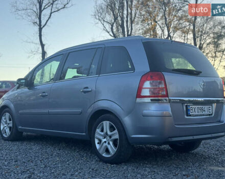 Серый Опель Зафира, объемом двигателя 1.7 л и пробегом 195 тыс. км за 5999 $, фото 13 на Automoto.ua