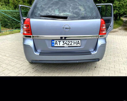 Серый Опель Зафира, объемом двигателя 1.7 л и пробегом 235 тыс. км за 5500 $, фото 5 на Automoto.ua