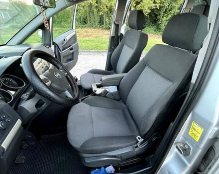 Сірий Опель Зафіра, об'ємом двигуна 1.69 л та пробігом 287 тис. км за 5700 $, фото 14 на Automoto.ua