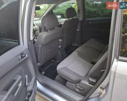 Серый Опель Зафира, объемом двигателя 1.6 л и пробегом 197 тыс. км за 6600 $, фото 18 на Automoto.ua