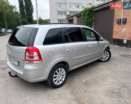 Серый Опель Зафира, объемом двигателя 1.8 л и пробегом 199 тыс. км за 5490 $, фото 3 на Automoto.ua