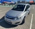 Серый Опель Зафира, объемом двигателя 1.6 л и пробегом 195 тыс. км за 4800 $, фото 1 на Automoto.ua