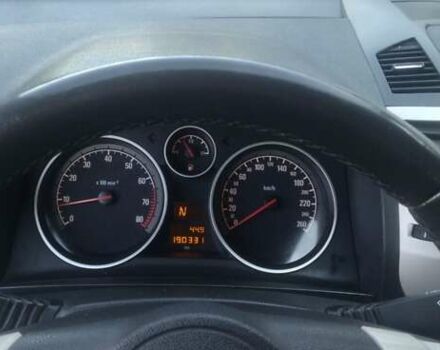 Серый Опель Зафира, объемом двигателя 1.8 л и пробегом 190 тыс. км за 6700 $, фото 2 на Automoto.ua