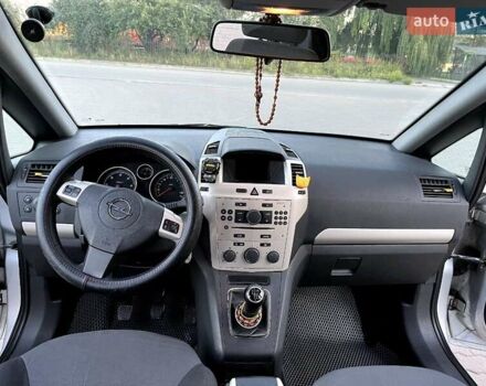 Сірий Опель Зафіра, об'ємом двигуна 1.69 л та пробігом 287 тис. км за 5700 $, фото 6 на Automoto.ua