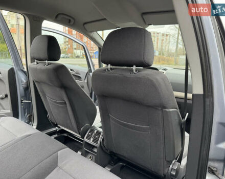 Серый Опель Зафира, объемом двигателя 1.91 л и пробегом 176 тыс. км за 6500 $, фото 41 на Automoto.ua