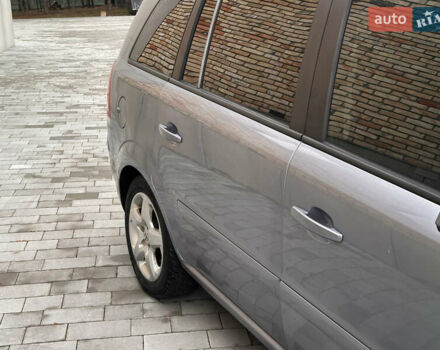 Серый Опель Зафира, объемом двигателя 1.69 л и пробегом 280 тыс. км за 4200 $, фото 14 на Automoto.ua