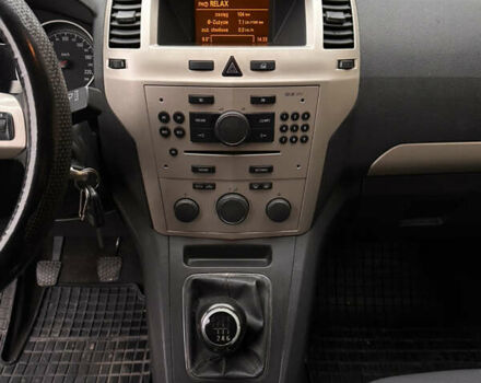 Серый Опель Зафира, объемом двигателя 1.69 л и пробегом 280 тыс. км за 4200 $, фото 24 на Automoto.ua