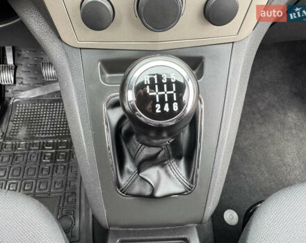 Серый Опель Зафира, объемом двигателя 1.91 л и пробегом 176 тыс. км за 6500 $, фото 53 на Automoto.ua