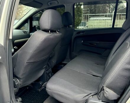 Серый Опель Зафира, объемом двигателя 1.8 л и пробегом 226 тыс. км за 4450 $, фото 8 на Automoto.ua