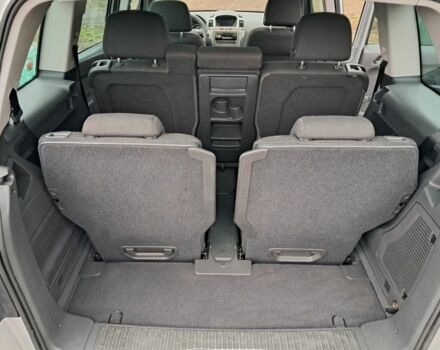 Серый Опель Зафира, объемом двигателя 1.6 л и пробегом 218 тыс. км за 5899 $, фото 12 на Automoto.ua