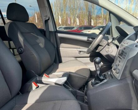 Серый Опель Зафира, объемом двигателя 2.2 л и пробегом 194 тыс. км за 6400 $, фото 17 на Automoto.ua