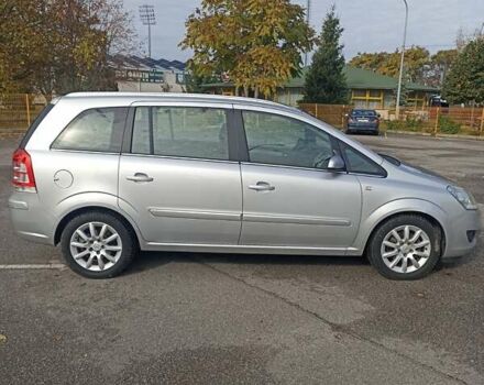 Серый Опель Зафира, объемом двигателя 1.6 л и пробегом 178 тыс. км за 5850 $, фото 11 на Automoto.ua