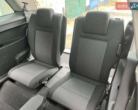 Серый Опель Зафира, объемом двигателя 1.6 л и пробегом 140 тыс. км за 7500 $, фото 29 на Automoto.ua