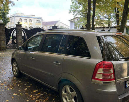 Серый Опель Зафира, объемом двигателя 1.8 л и пробегом 188 тыс. км за 5600 $, фото 9 на Automoto.ua