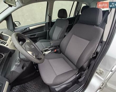 Опель Зафира 2008 в Дубно на Automoto.ua Серый Опель Зафира, объемом двигателя 1.6 л и пробегом 181 тыс. км за 5450 $, фото 12 на Automoto.ua