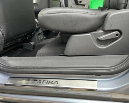 Серый Опель Зафира, объемом двигателя 1.6 л и пробегом 140 тыс. км за 7620 $, фото 17 на Automoto.ua