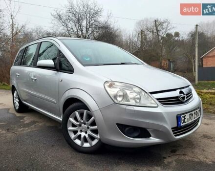 Серый Опель Зафира, объемом двигателя 1.8 л и пробегом 185 тыс. км за 6450 $, фото 27 на Automoto.ua