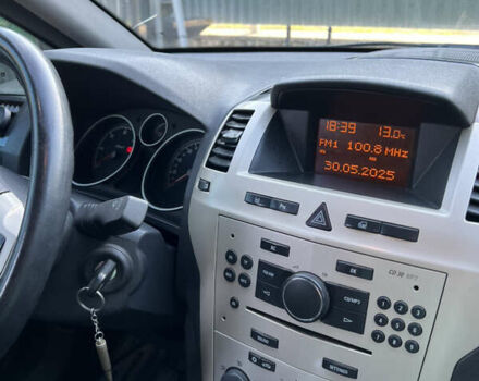 Сірий Опель Зафіра, об'ємом двигуна 1.9 л та пробігом 300 тис. км за 5900 $, фото 18 на Automoto.ua