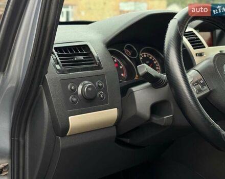 Серый Опель Зафира, объемом двигателя 1.9 л и пробегом 345 тыс. км за 6590 $, фото 18 на Automoto.ua