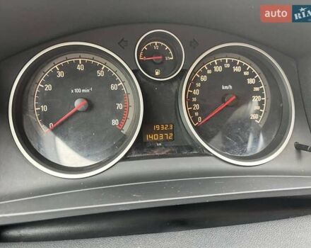 Серый Опель Зафира, объемом двигателя 1.6 л и пробегом 140 тыс. км за 7500 $, фото 11 на Automoto.ua