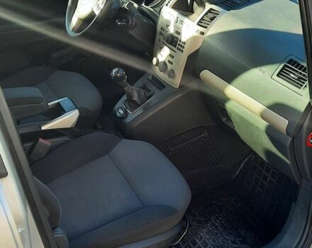 Опель Зафира 2008 в Житомире на Automoto.ua Серый Опель Зафира, объемом двигателя 1.9 л и пробегом 236 тыс. км за 5800 $, фото 5 на Automoto.ua