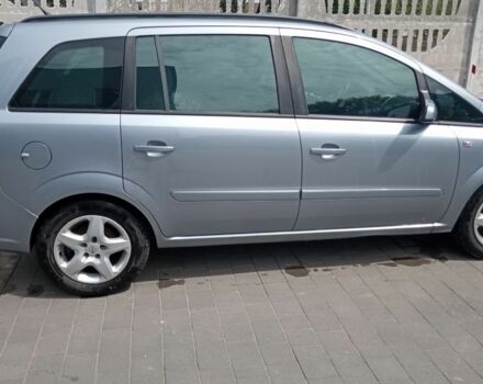 Опель Зафира 2008 в Костополе на Automoto.ua Серый Опель Зафира, объемом двигателя 0 л и пробегом 252 тыс. км за 5000 $, фото 2 на Automoto.ua