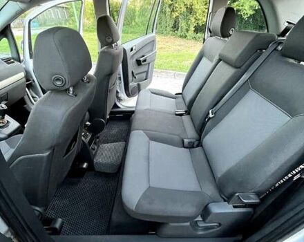 Сірий Опель Зафіра, об'ємом двигуна 1.69 л та пробігом 287 тис. км за 5700 $, фото 17 на Automoto.ua