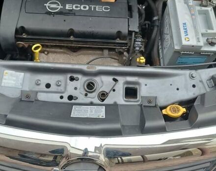 Серый Опель Зафира, объемом двигателя 1.8 л и пробегом 268 тыс. км за 5550 $, фото 24 на Automoto.ua