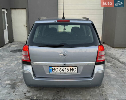 Серый Опель Зафира, объемом двигателя 1.6 л и пробегом 246 тыс. км за 5850 $, фото 6 на Automoto.ua