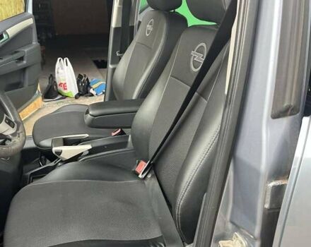 Серый Опель Зафира, объемом двигателя 1.6 л и пробегом 140 тыс. км за 7500 $, фото 16 на Automoto.ua