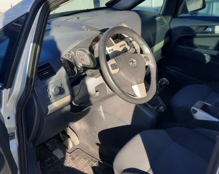 Опель Зафира 2008 в Житомире на Automoto.ua Серый Опель Зафира, объемом двигателя 1.9 л и пробегом 236 тыс. км за 5800 $, фото 8 на Automoto.ua