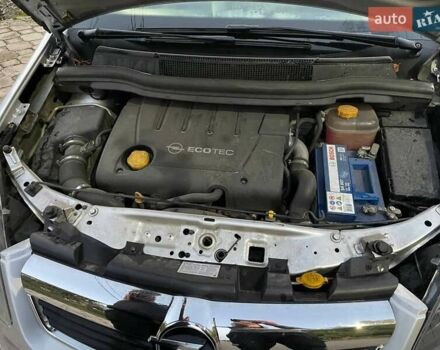 Серый Опель Зафира, объемом двигателя 1.9 л и пробегом 265 тыс. км за 7300 $, фото 10 на Automoto.ua