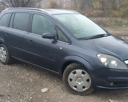 Серый Опель Зафира, объемом двигателя 2 л и пробегом 330 тыс. км за 3300 $, фото 1 на Automoto.ua