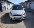 Серый Опель Зафира, объемом двигателя 1.8 л и пробегом 280 тыс. км за 5500 $, фото 1 на Automoto.ua