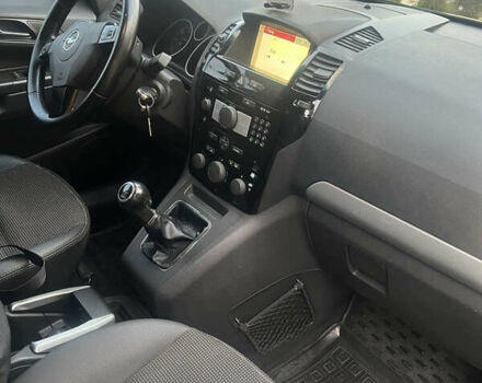 Серый Опель Зафира, объемом двигателя 1.69 л и пробегом 280 тыс. км за 5300 $, фото 8 на Automoto.ua