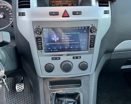 Серый Опель Зафира, объемом двигателя 1.69 л и пробегом 295 тыс. км за 6100 $, фото 11 на Automoto.ua