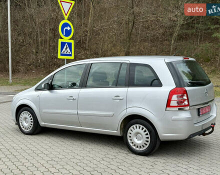 Сірий Опель Зафіра, об'ємом двигуна 1.8 л та пробігом 203 тис. км за 6300 $, фото 13 на Automoto.ua